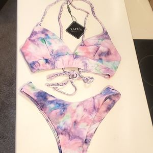 Tie-dye bikini 👙